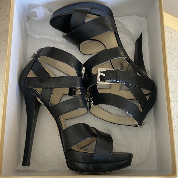 Michael Kors Anya Platform Heels *worn once* - Picture 7 of 7